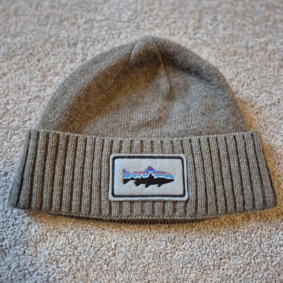 Patagonia Brodeo Beanie Fitz Roy Trout Patch Ash Tan Wool Blend Hat OS - Picture 12 of 13